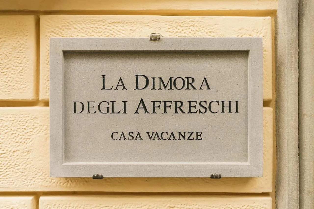 Cavalier Paolo - La Dimora Degli Affreschi Florence Italy